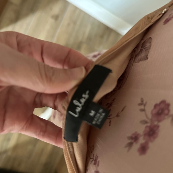 Lulu's Tan Ruched top - Picture 3 of 3